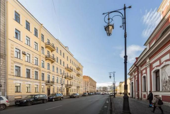 Two Steps Apartments On Pestelya Saint Petersburg Exterior photo